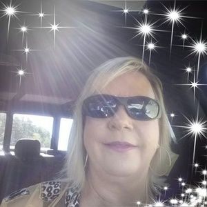 Meet your Posher, Linda